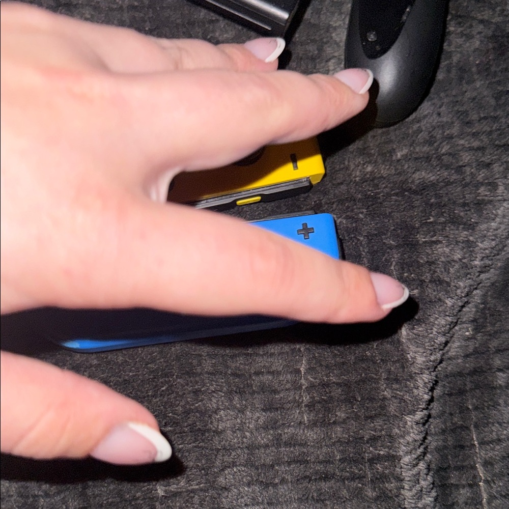 Yellow and Blue Gaming Console - Picture 6 of 13